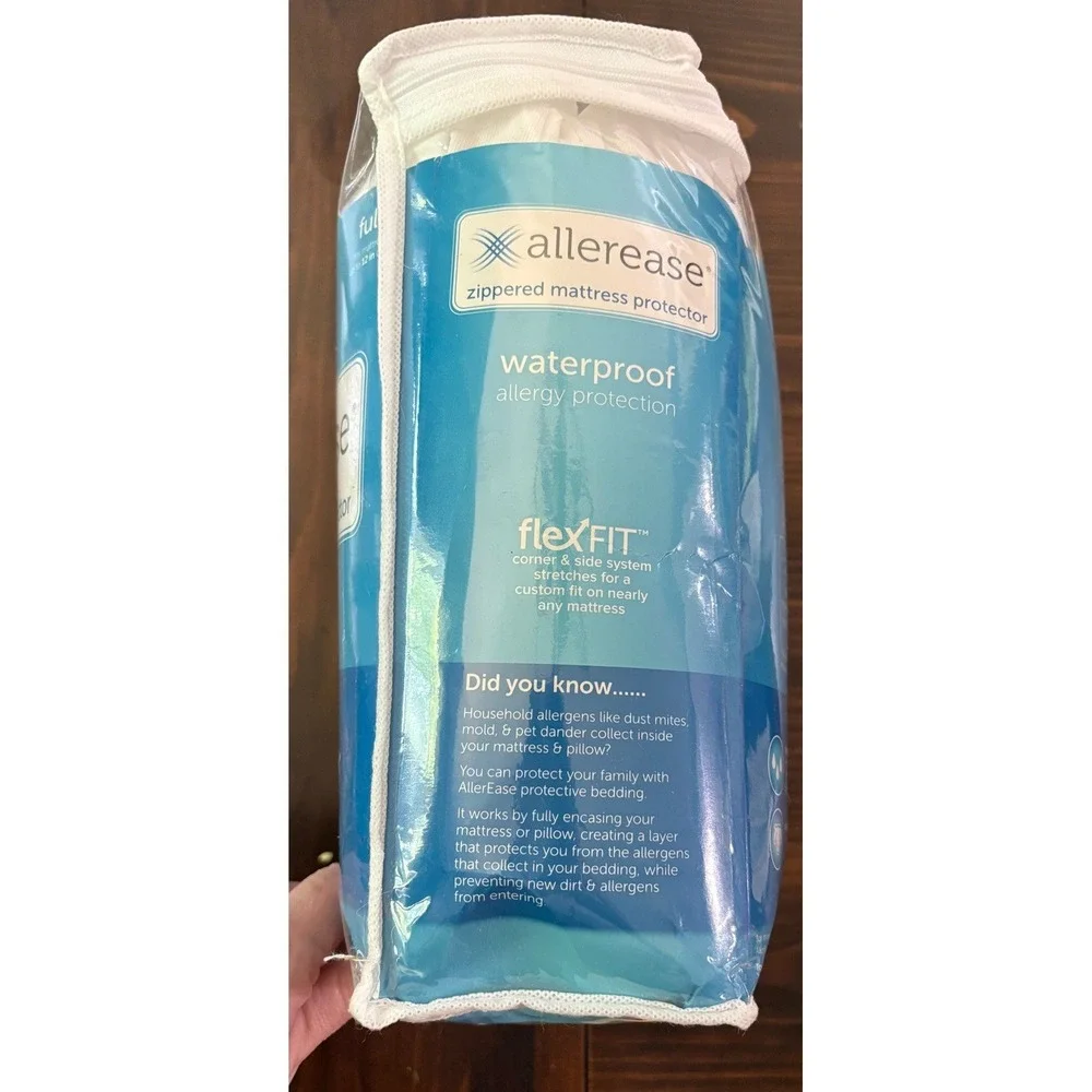 Allerease Full Waterproof Maximum  Allergy Protection Zippered sac Read - Picture 3 of 4